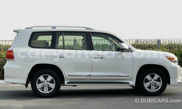 Buy Import Toyota Land Cruiser White Car in Import - Dubai in Malawi Buy Import Toyota Land Cruiser White Car in Import - Dubai in Malawi
