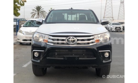 Nunua Imported Toyota Hilux Black Gari ndani ya Import - Dubai nchini Malawi Nunua Imported Toyota Hilux Black Gari ndani ya Import - Dubai nchini Malawi