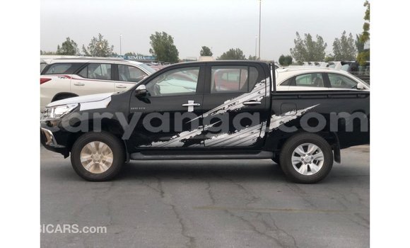 Nunua Imported Toyota Hilux Black Gari ndani ya Import - Dubai nchini Malawi Nunua Imported Toyota Hilux Black Gari ndani ya Import - Dubai nchini Malawi