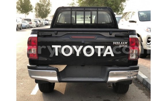 Nunua Imported Toyota Hilux Black Gari ndani ya Import - Dubai nchini Malawi Nunua Imported Toyota Hilux Black Gari ndani ya Import - Dubai nchini Malawi