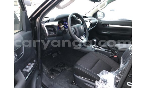 Nunua Imported Toyota Hilux Black Gari ndani ya Import - Dubai nchini Malawi Nunua Imported Toyota Hilux Black Gari ndani ya Import - Dubai nchini Malawi