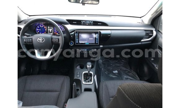 Nunua Imported Toyota Hilux Black Gari ndani ya Import - Dubai nchini Malawi Nunua Imported Toyota Hilux Black Gari ndani ya Import - Dubai nchini Malawi