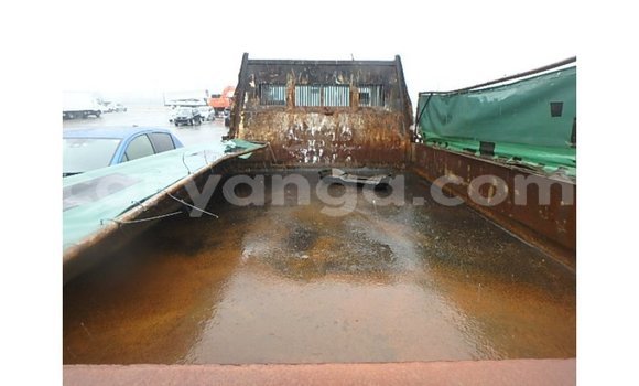 Nunua Imported Nissan Latio Brown Gari ndani ya Import - Dubai nchini Malawi Nunua Imported Nissan Latio Brown Gari ndani ya Import - Dubai nchini Malawi