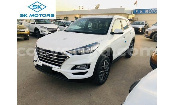 Buy Import Hyundai Tucson White Car in Import - Dubai in Malawi
