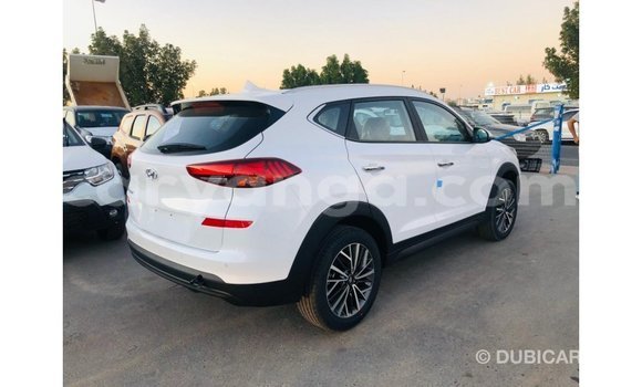 Acheter Import Voiture Hyundai Tucson Blanc à Import - Dubai, Malawi Acheter Import Voiture Hyundai Tucson Blanc à Import - Dubai, Malawi