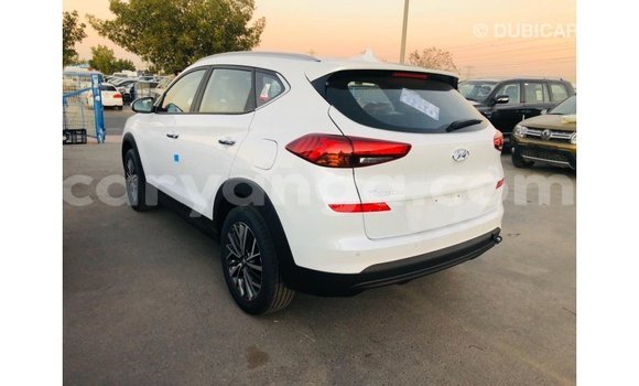 Acheter Import Voiture Hyundai Tucson Blanc à Import - Dubai, Malawi Acheter Import Voiture Hyundai Tucson Blanc à Import - Dubai, Malawi