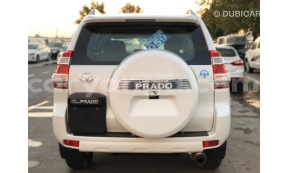 Acheter Import Voiture Toyota Prado Blanc à Import - Dubai, Malawi Acheter Import Voiture Toyota Prado Blanc à Import - Dubai, Malawi