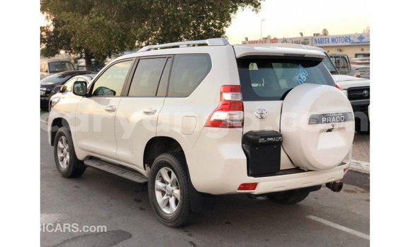 Acheter Import Voiture Toyota Prado Blanc à Import - Dubai, Malawi Acheter Import Voiture Toyota Prado Blanc à Import - Dubai, Malawi