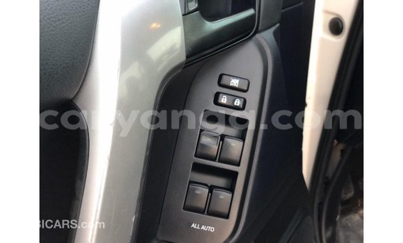 Acheter Import Voiture Toyota Prado Blanc à Import - Dubai, Malawi Acheter Import Voiture Toyota Prado Blanc à Import - Dubai, Malawi