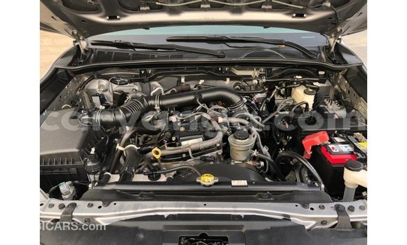 Acheter Import Voiture Toyota Fortuner Autre à Import - Dubai, Malawi Acheter Import Voiture Toyota Fortuner Autre à Import - Dubai, Malawi