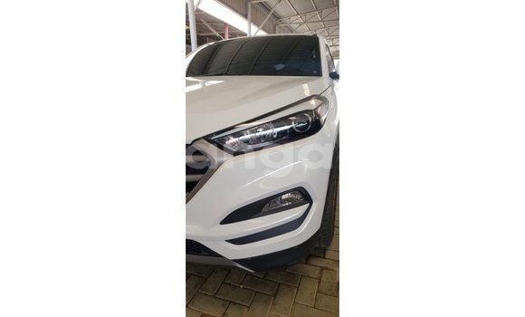 Nunua Imported Hyundai Tucson White Gari ndani ya Import - Dubai nchini Malawi Nunua Imported Hyundai Tucson White Gari ndani ya Import - Dubai nchini Malawi
