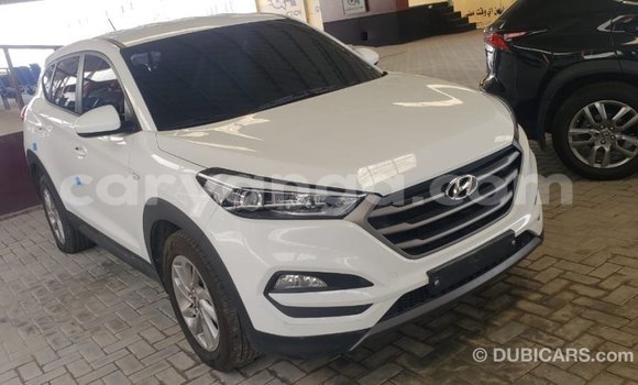 Nunua Imported Hyundai Tucson White Gari ndani ya Import - Dubai nchini Malawi Nunua Imported Hyundai Tucson White Gari ndani ya Import - Dubai nchini Malawi