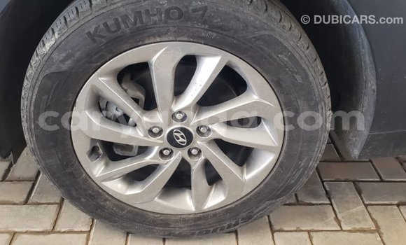 Nunua Imported Hyundai Tucson White Gari ndani ya Import - Dubai nchini Malawi Nunua Imported Hyundai Tucson White Gari ndani ya Import - Dubai nchini Malawi