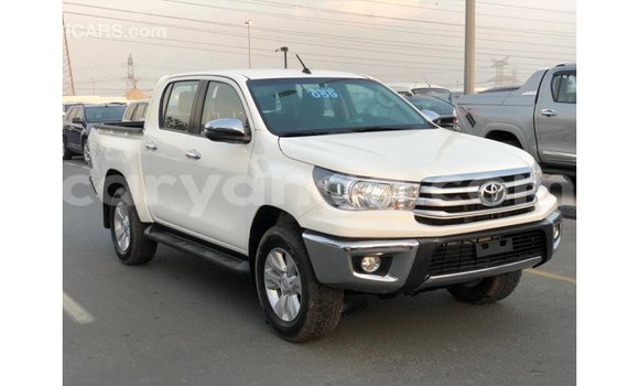 Acheter Import Voiture Toyota Hilux Blanc à Import - Dubai, Malawi Acheter Import Voiture Toyota Hilux Blanc à Import - Dubai, Malawi