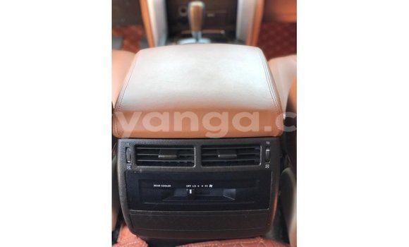 Nunua Imported Toyota Land Cruiser White Gari ndani ya Import - Dubai nchini Malawi Nunua Imported Toyota Land Cruiser White Gari ndani ya Import - Dubai nchini Malawi