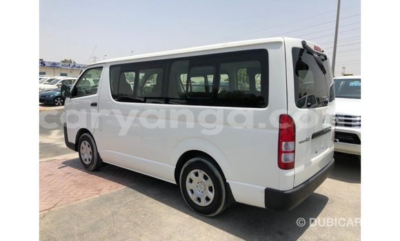 Acheter Import Voiture Toyota Hiace Blanc à Import - Dubai, Malawi Acheter Import Voiture Toyota Hiace Blanc à Import - Dubai, Malawi