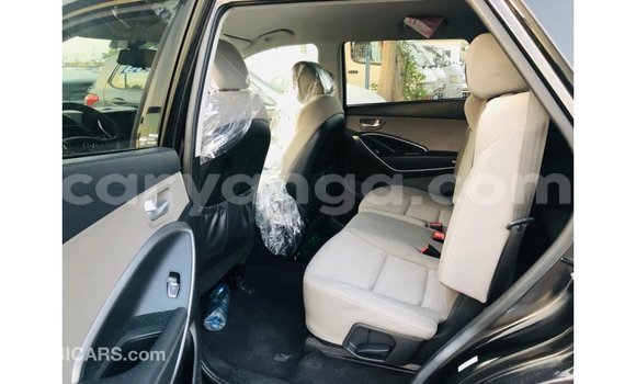 Nunua Imported Hyundai Santa Fe Black Gari ndani ya Import - Dubai nchini Malawi Nunua Imported Hyundai Santa Fe Black Gari ndani ya Import - Dubai nchini Malawi