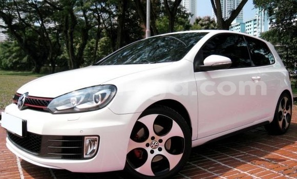 Acheter Import Voiture Volkswagen Golf Blanc à Blantyre, Malawi Acheter Import Voiture Volkswagen Golf Blanc à Blantyre, Malawi