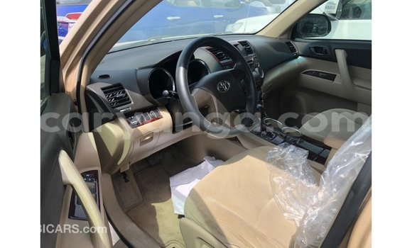 Nunua Imported Toyota Highlander Other Gari ndani ya Import - Dubai nchini Malawi Nunua Imported Toyota Highlander Other Gari ndani ya Import - Dubai nchini Malawi