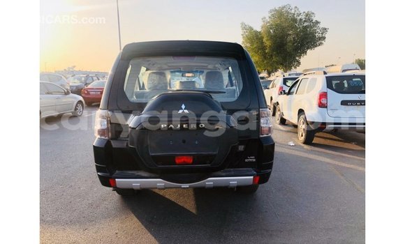 Nunua Imported Mitsubishi Pajero Black Gari ndani ya Import - Dubai nchini Malawi Nunua Imported Mitsubishi Pajero Black Gari ndani ya Import - Dubai nchini Malawi