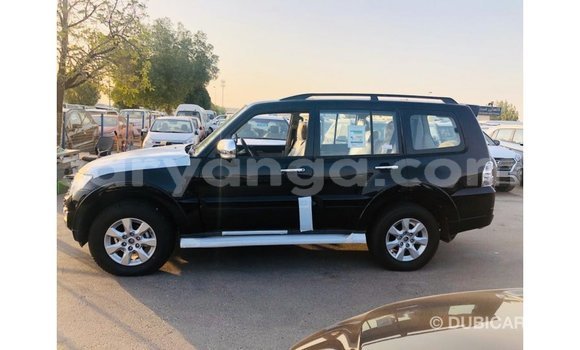 Nunua Imported Mitsubishi Pajero Black Gari ndani ya Import - Dubai nchini Malawi Nunua Imported Mitsubishi Pajero Black Gari ndani ya Import - Dubai nchini Malawi