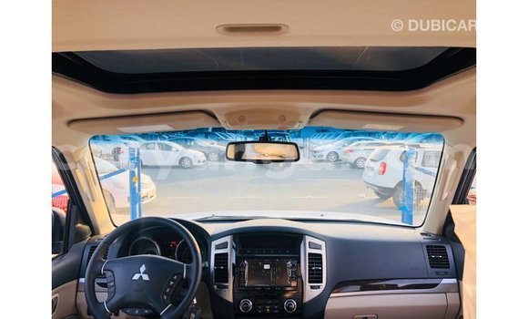 Nunua Imported Mitsubishi Pajero Black Gari ndani ya Import - Dubai nchini Malawi Nunua Imported Mitsubishi Pajero Black Gari ndani ya Import - Dubai nchini Malawi