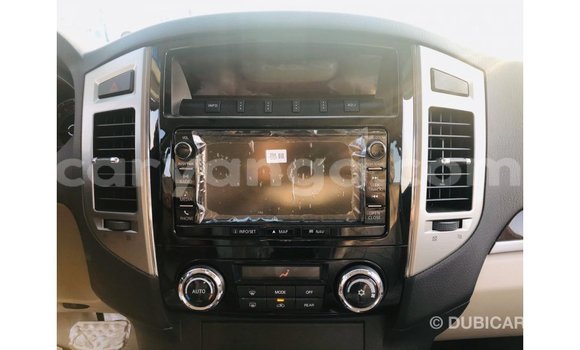 Nunua Imported Mitsubishi Pajero Black Gari ndani ya Import - Dubai nchini Malawi Nunua Imported Mitsubishi Pajero Black Gari ndani ya Import - Dubai nchini Malawi