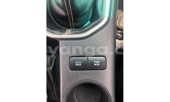 Nunua Imported Toyota Hilux White Gari ndani ya Import - Dubai nchini Malawi Nunua Imported Toyota Hilux White Gari ndani ya Import - Dubai nchini Malawi