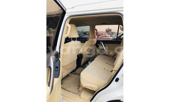 Nunua Imported Toyota Prado White Gari ndani ya Import - Dubai nchini Malawi Nunua Imported Toyota Prado White Gari ndani ya Import - Dubai nchini Malawi