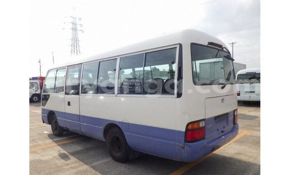 Acheter Import Voiture Toyota Coaster Blanc à Import - Dubai, Malawi Acheter Import Voiture Toyota Coaster Blanc à Import - Dubai, Malawi