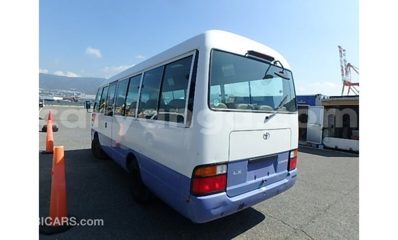 Acheter Import Voiture Toyota Coaster Blanc à Import - Dubai, Malawi Acheter Import Voiture Toyota Coaster Blanc à Import - Dubai, Malawi