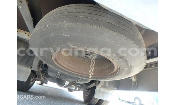 Acheter Import Voiture Toyota Coaster Blanc à Import - Dubai, Malawi Acheter Import Voiture Toyota Coaster Blanc à Import - Dubai, Malawi