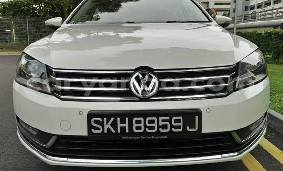Acheter Import Voiture Volkswagen Passat Blanc à Blantyre, Malawi Acheter Import Voiture Volkswagen Passat Blanc à Blantyre, Malawi