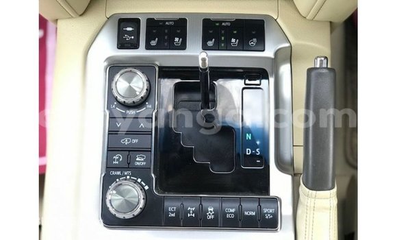 Nunua Imported Toyota Land Cruiser White Gari ndani ya Import - Dubai nchini Malawi Nunua Imported Toyota Land Cruiser White Gari ndani ya Import - Dubai nchini Malawi