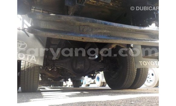 Nunua Imported Toyota Dyna White Gari ndani ya Import - Dubai nchini Malawi Nunua Imported Toyota Dyna White Gari ndani ya Import - Dubai nchini Malawi