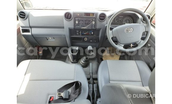 Nunua Imported Toyota Land Cruiser White Gari ndani ya Import - Dubai nchini Malawi Nunua Imported Toyota Land Cruiser White Gari ndani ya Import - Dubai nchini Malawi
