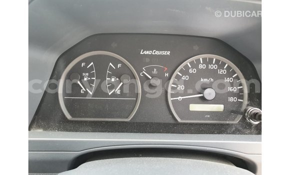 Nunua Imported Toyota Land Cruiser White Gari ndani ya Import - Dubai nchini Malawi Nunua Imported Toyota Land Cruiser White Gari ndani ya Import - Dubai nchini Malawi