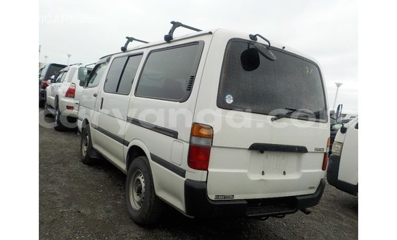 Acheter Import Voiture Toyota Hiace Blanc à Import - Dubai, Malawi Acheter Import Voiture Toyota Hiace Blanc à Import - Dubai, Malawi