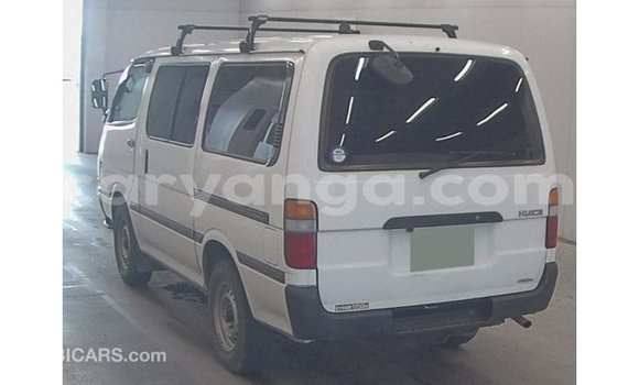 Acheter Import Voiture Toyota Hiace Blanc à Import - Dubai, Malawi Acheter Import Voiture Toyota Hiace Blanc à Import - Dubai, Malawi
