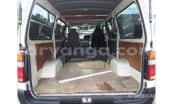 Acheter Import Voiture Toyota Hiace Blanc à Import - Dubai, Malawi Acheter Import Voiture Toyota Hiace Blanc à Import - Dubai, Malawi
