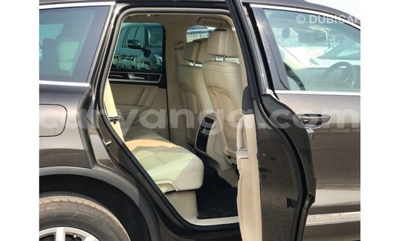 Buy Import Volkswagen Touareg Brown Car in Import - Dubai in Malawi Buy Import Volkswagen Touareg Brown Car in Import - Dubai in Malawi
