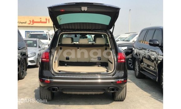 Buy Import Volkswagen Touareg Brown Car in Import - Dubai in Malawi Buy Import Volkswagen Touareg Brown Car in Import - Dubai in Malawi