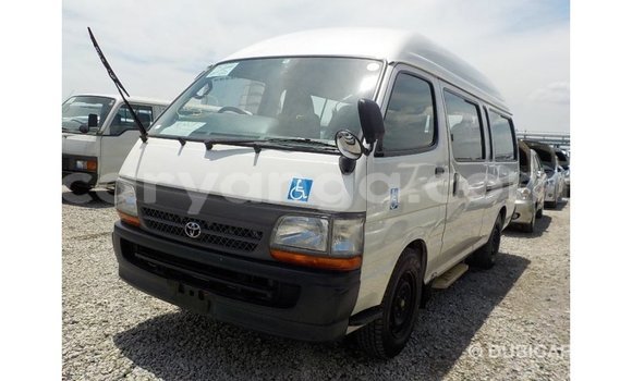Acheter Import Voiture Toyota Hiace Blanc à Import - Dubai, Malawi Acheter Import Voiture Toyota Hiace Blanc à Import - Dubai, Malawi