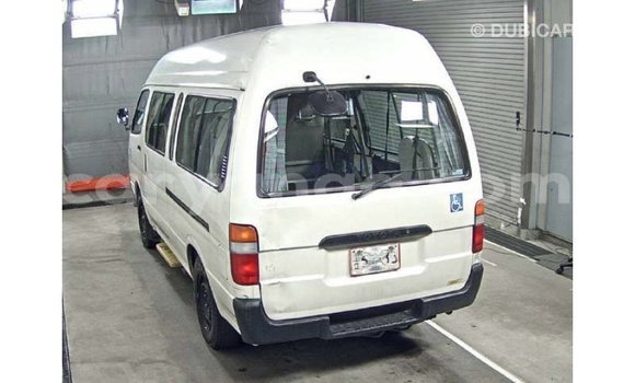 Acheter Import Voiture Toyota Hiace Blanc à Import - Dubai, Malawi Acheter Import Voiture Toyota Hiace Blanc à Import - Dubai, Malawi