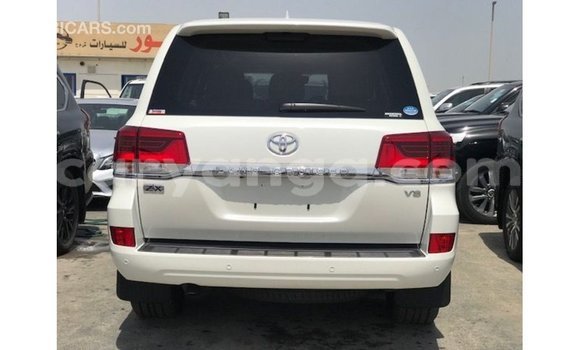Buy Import Toyota Land Cruiser White Car in Import - Dubai in Malawi Buy Import Toyota Land Cruiser White Car in Import - Dubai in Malawi