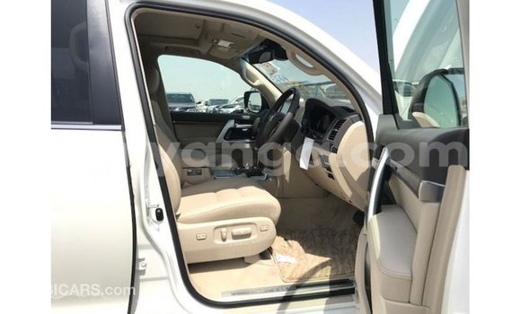 Buy Import Toyota Land Cruiser White Car in Import - Dubai in Malawi Buy Import Toyota Land Cruiser White Car in Import - Dubai in Malawi