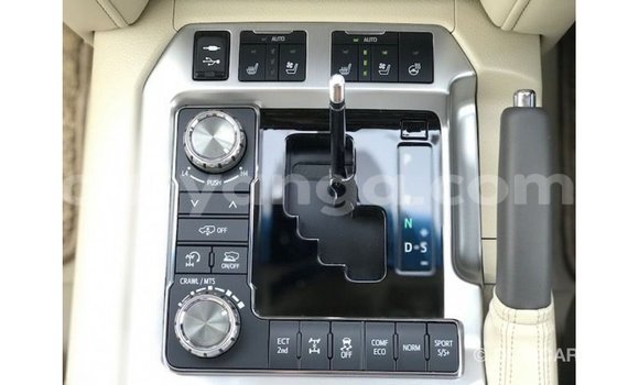 Buy Import Toyota Land Cruiser White Car in Import - Dubai in Malawi Buy Import Toyota Land Cruiser White Car in Import - Dubai in Malawi