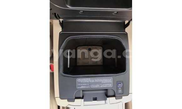 Buy Import Toyota Land Cruiser White Car in Import - Dubai in Malawi Buy Import Toyota Land Cruiser White Car in Import - Dubai in Malawi