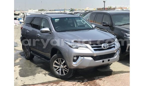 Acheter Import Voiture Toyota Fortuner Autre à Import - Dubai, Malawi Acheter Import Voiture Toyota Fortuner Autre à Import - Dubai, Malawi