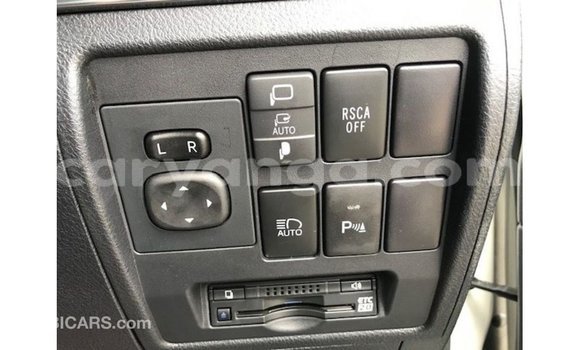 Buy Import Toyota Land Cruiser White Car in Import - Dubai in Malawi Buy Import Toyota Land Cruiser White Car in Import - Dubai in Malawi